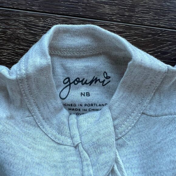 NWT Goumi Kids Storm Gray Baby Footie SZ NB Newborn Bamboo Zippy Sleeper - Picture 2 of 3
